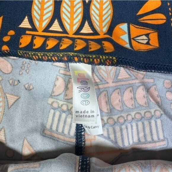 LuLaRoe Navy Tan Gold Tribal Arrows Feathers Aztec Leggings Tall & Curvy TC - Picture 3 of 6